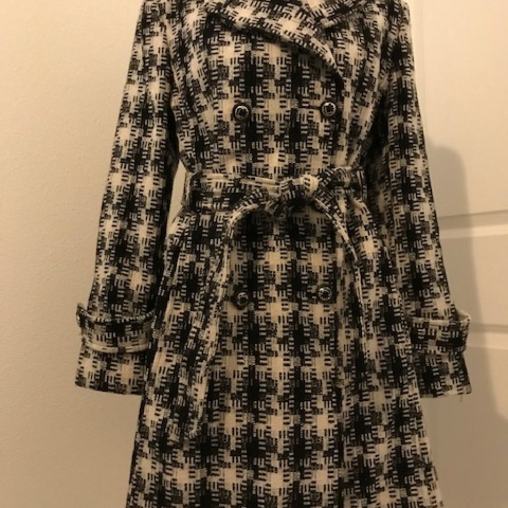 Larry Levine white/black Double-Breasted 50%wool coat ,size small